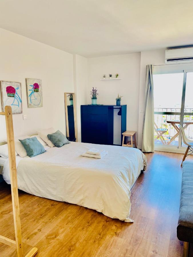 Luxury Suites Minerva Beach Бенальмадена Экстерьер фото